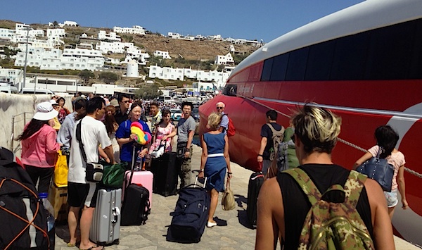 Greek-tourism-change-of-nationalities_greek-news.jpg
