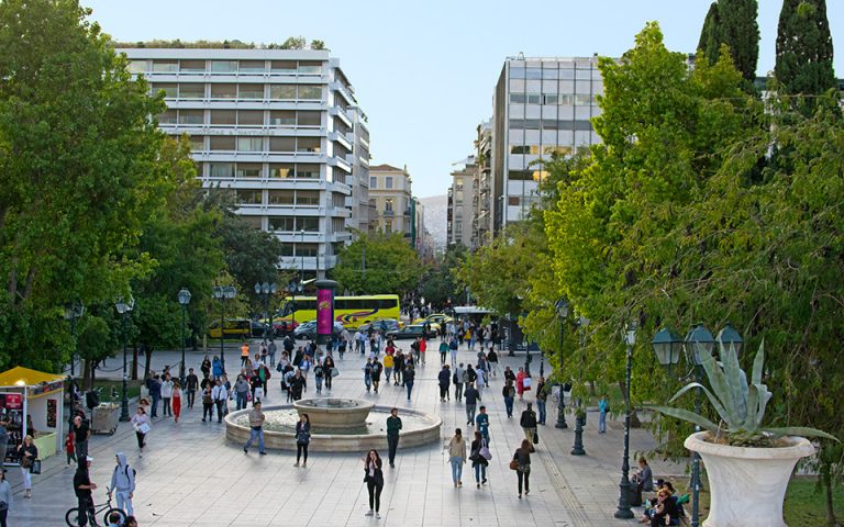 greece_athens_syntagma_business_shutterstock-768x480.jpg